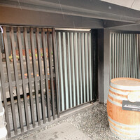 ヒカリヤ ニシ - 