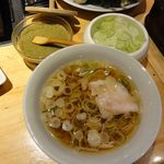 温かいめんつゆで食べます