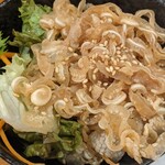 沖縄レトロ酒場呑む三 - コリコリミミガーの醤油和え(550円)