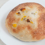 カミバン - 【2021.08】とうもろこしぱん(税込290円)