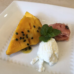 ブラッスリ 風間 - マンゴー最高。夏の終わりを感じた。