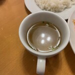 南海飯店 - かたい焼ソバのスープ