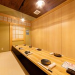 串と煮込みの元祖居酒屋 個室 門限やぶり - 