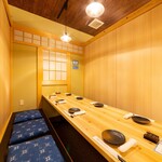 串と煮込みの元祖居酒屋 個室 門限やぶり - 