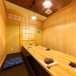 串と煮込みの元祖居酒屋 個室 門限やぶり - 