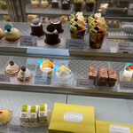 パティスリー サンクトロワ - 店員さんも優しい接客でとても心地良い^_^