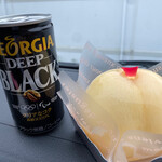 パティスリー サンクトロワ - あらら、まぁ綺麗な桃だこと！おっきーい❣️ずっしり(〃ω〃)