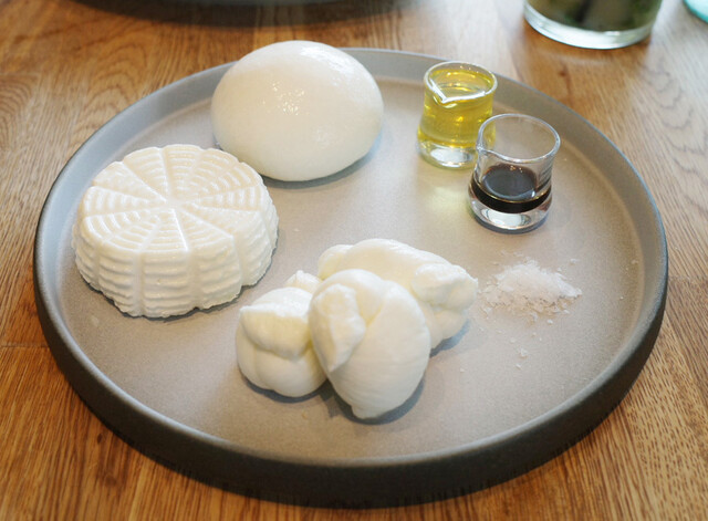 Good Cheese Good Pizza 日比谷 日比谷 ピザ ネット予約可 食べログ