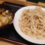 Teuchi Udon Hirata - 定番の肉汁うどん　750円