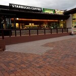 スターバックスコーヒー - 外観。