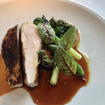 ニューヨーク・グリル - 国産鶏胸肉のグリル　ブロッコリーニ　チミチュリソース