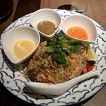 カンボジア料理とアジアンキッチン ニャムバーイ - バイチャー上から