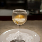 ル・ジャルダン・デ・サヴール - 2021.9 杏のデザート（果肉のムースグラッセと種のブランマンジェ）