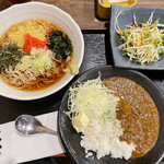 Nan Ya Kan Ya - サービスランチ(700円)