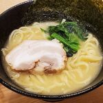 横浜家系ラーメン 独覚家 - 