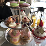 ラデュレ サロン・ド・テ 銀座三越店 - 