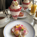 ラデュレ サロン・ド・テ 銀座三越店 - 