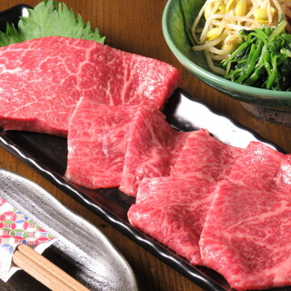 あっさり肉でヘルシーに霜降り肉で柔らかく取り揃えてございます