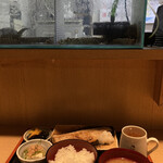 すし割烹悠水 - 炭火气味的烤鱼是幸福的味道。
            这里的饭香让当时在东京的我感到安心。
            十分怀念。