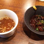 Guriru Kingu - スープと牛スジ味噌煮込み