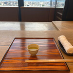 京都和久傳 - 食前酒の代わりにお茶が振る舞われました。