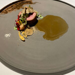 ラ・ヴァガボンド - 子羊～フランス産仔羊　ナスタチウム　サマートリュフ　落花生　エシャレット