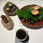 ラ・ヴァガボンド - 茶菓子～パッションフルーツのギモーヴ　パイナップルのマカロン　カヌレ