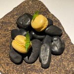 ラ・ヴァガボンド - パイナップルのマカロン