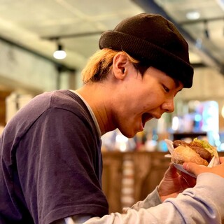 NUTSTOWN COFFEEROASTERS_2