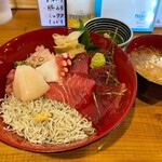 Taishuusakaba Hachi - 釜揚げシラスネギトロ丼