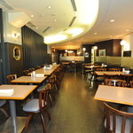 アピアン - 店内　入口より