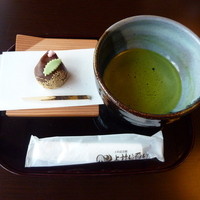 上杉伯爵邸 - 抹茶とセットで