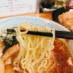 昇龍 - ラーメン　麺リフト
