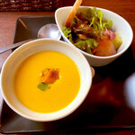 Hiro-no-ya 料理店 - 前菜は南瓜の冷製ポタージュとかくれんぼサラダ