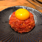 焼肉ホルモン 新井屋 はなれ - ユッケ