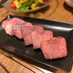 焼肉ホルモン 新井屋 はなれ - 厚切りタン