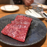 焼肉ホルモン 新井屋 - 厚切りサガリ