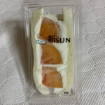 Shin san - 柿チーズクリームサンド