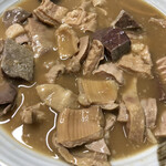 河の家 - 煮込み。フワもあります！