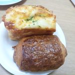 パン ドゥ ジュジュ - 2012.11. ハムチーズブレッド（奥）とクロワッサンオショコラ（手前）