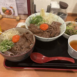 讃岐のおうどん 花は咲く - 肉肉セット＋ミニサラダ