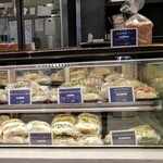 ル・プチメック - ショーケース②　左側の３つ 名前からしてそそるー！