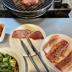 立呑み処 七輪炭火ホルモン 田 - 