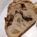 ル・プチメック - 柚子と栗のパン　柚子が最高におしゃれに香る