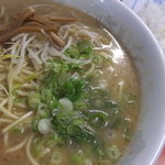 中華そば 上海 - ラーメン（大盛り）ごはん（中盛り）