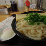 うどん 丸香 - かけ（冷）大盛＜大＞上天・下足天・温泉卵