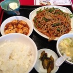 永利 - 2012年11月9日 日替豚肉ピーマン炒680円。