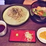 とらのこ - 上海鮮丼ランチ