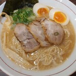 豚骨屋 - 豚骨屋ラーメン、メニューよりチャーシューちっちゃ