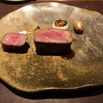 アカ - サーロインステーキ